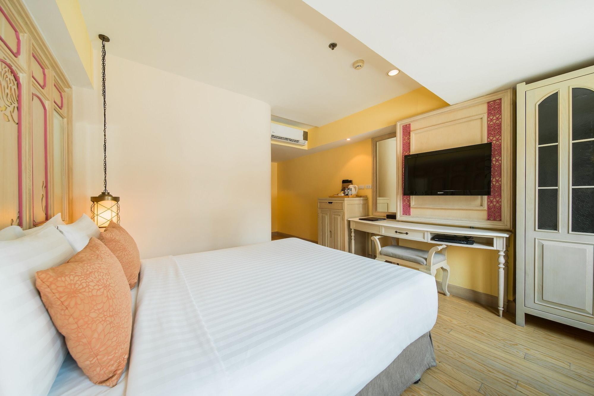 La Petite Salil Sukhumvit 11 Hotel Bangkok Ngoại thất bức ảnh