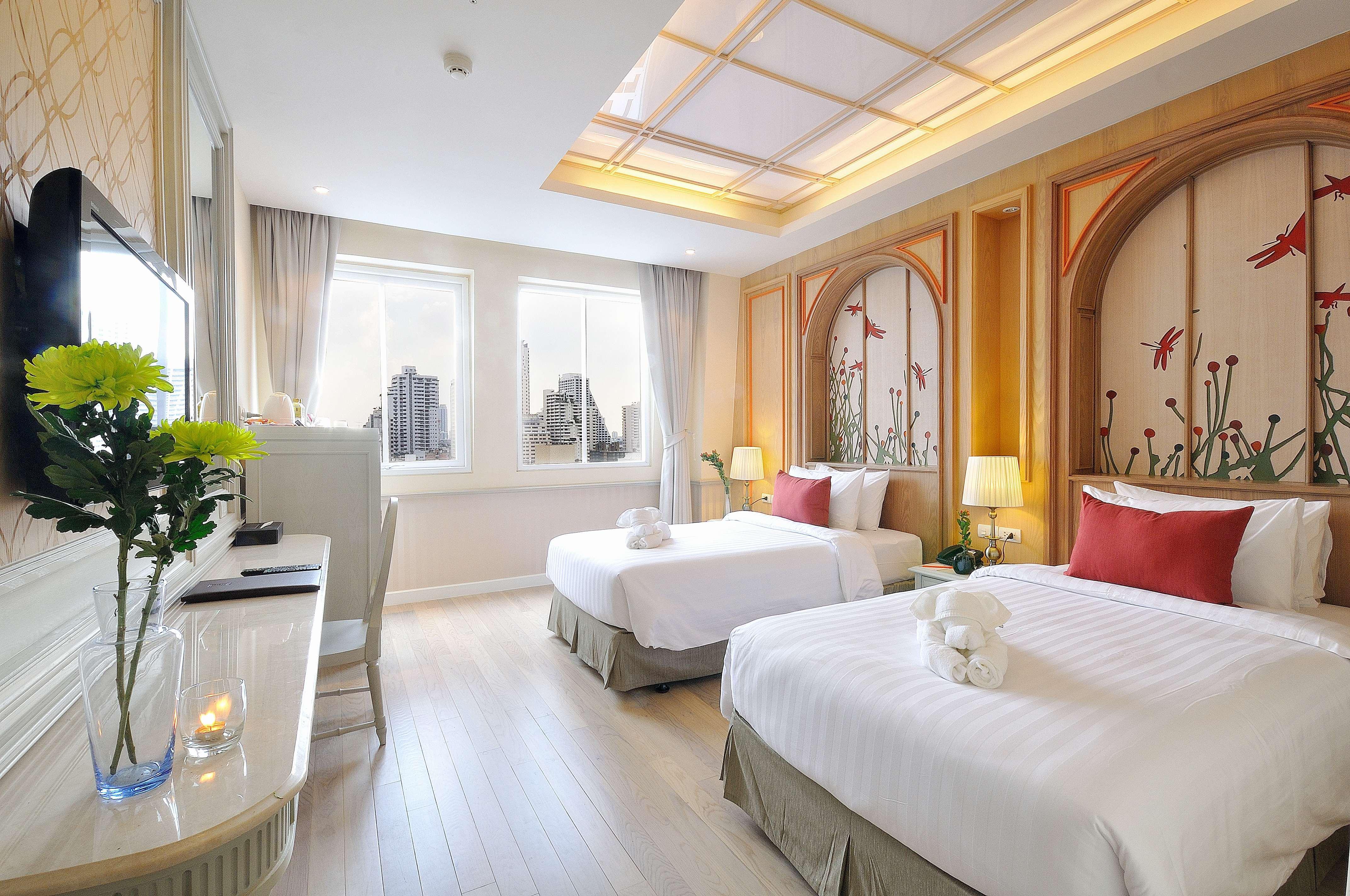 La Petite Salil Sukhumvit 11 Hotel Bangkok Ngoại thất bức ảnh