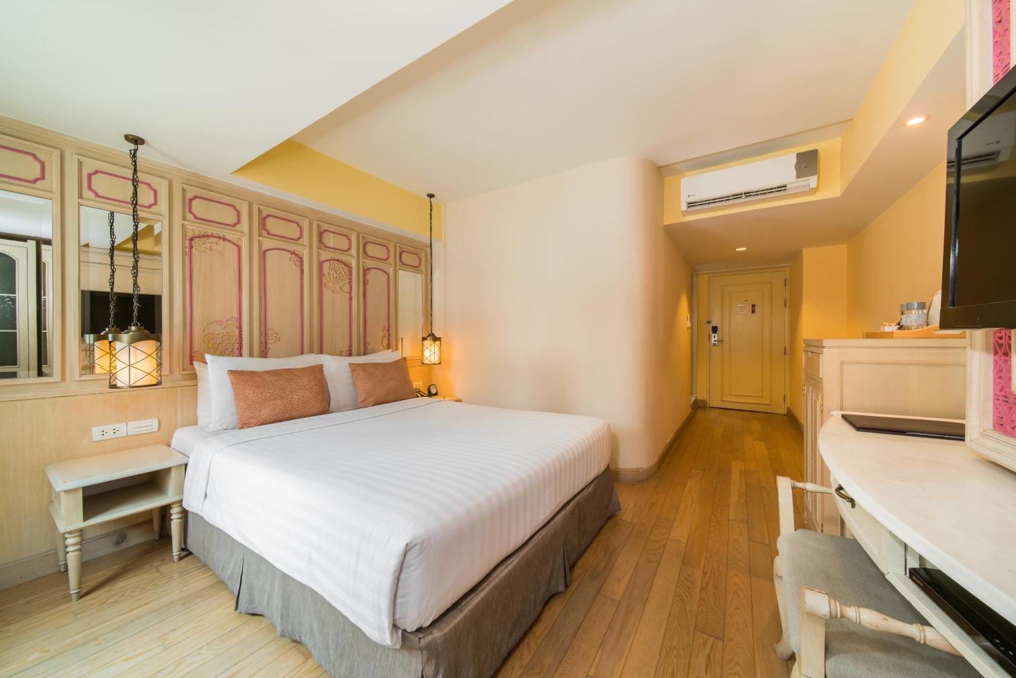 La Petite Salil Sukhumvit 11 Hotel Bangkok Ngoại thất bức ảnh