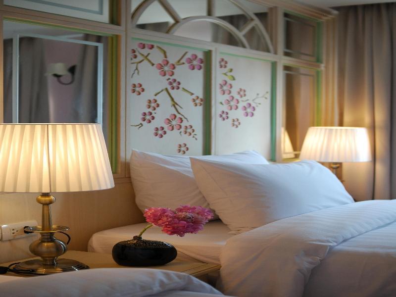 La Petite Salil Sukhumvit 11 Hotel Bangkok Ngoại thất bức ảnh