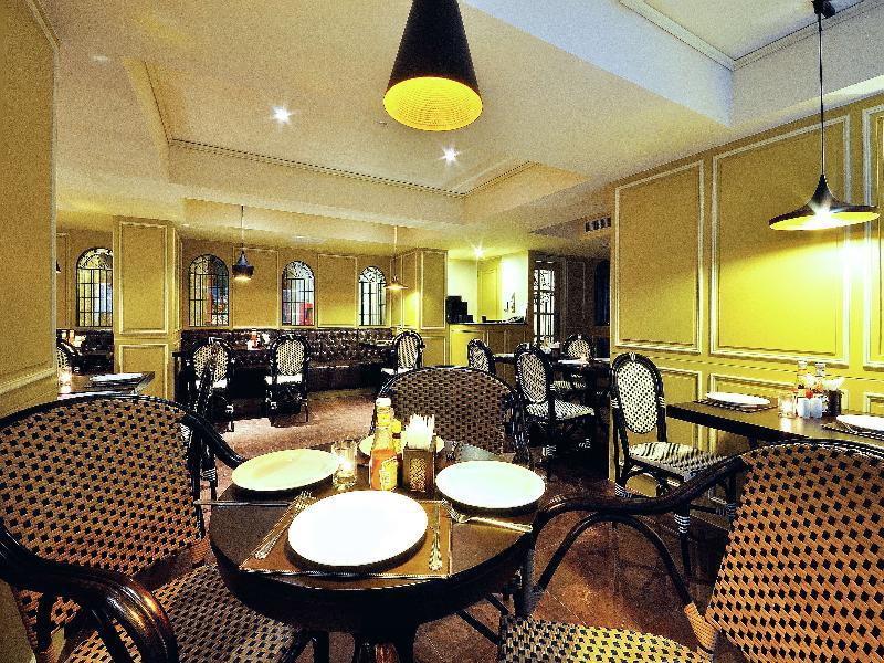 La Petite Salil Sukhumvit 11 Hotel Bangkok Ngoại thất bức ảnh