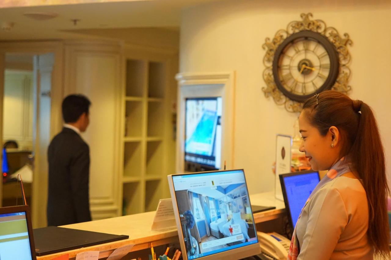 La Petite Salil Sukhumvit 11 Hotel Bangkok Ngoại thất bức ảnh