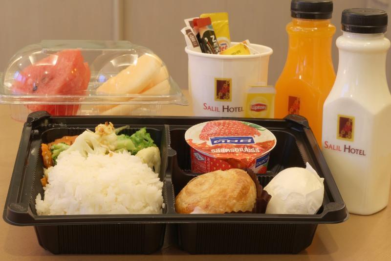 La Petite Salil Sukhumvit 11 Hotel Bangkok Ngoại thất bức ảnh