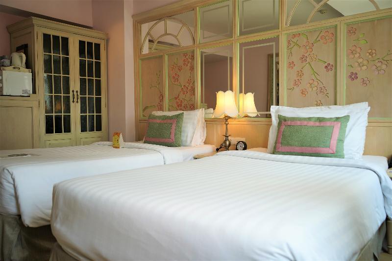 La Petite Salil Sukhumvit 11 Hotel Bangkok Ngoại thất bức ảnh