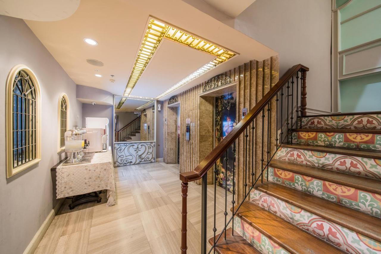La Petite Salil Sukhumvit 11 Hotel Bangkok Ngoại thất bức ảnh